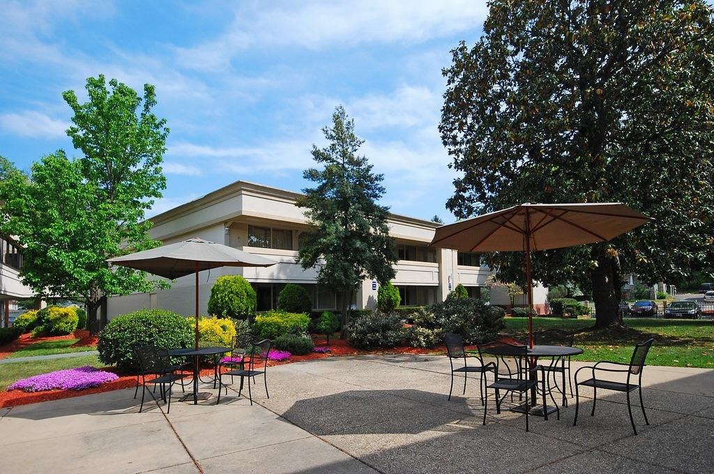 College Park MD Hotels to Clarion Inn & Fundome Co… Flickr