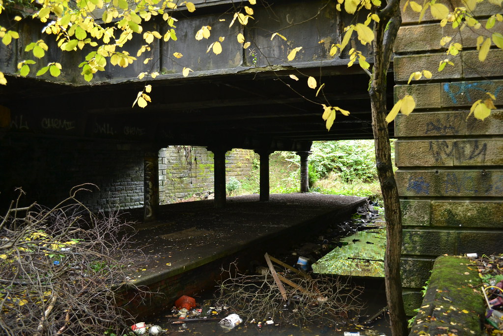 Crow Road Station gcat79 Flickr