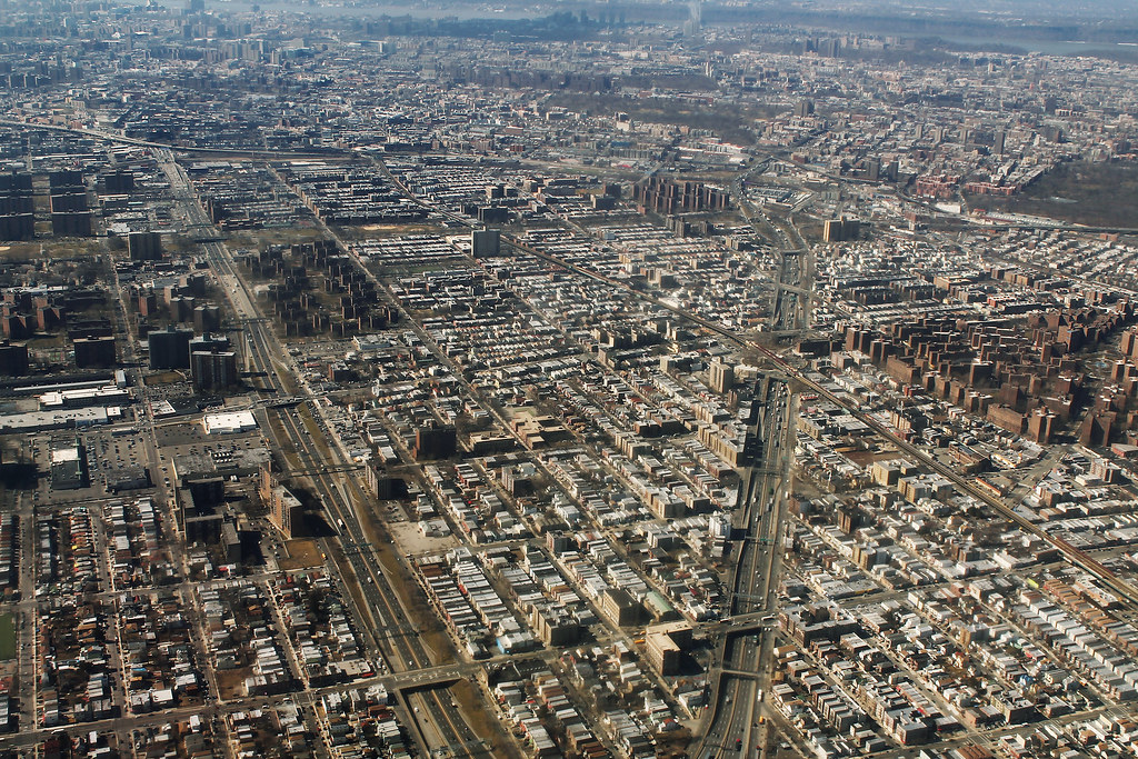 Castle Hill, Bronx Neighborhood with Bruckner Expressway (… Flickr