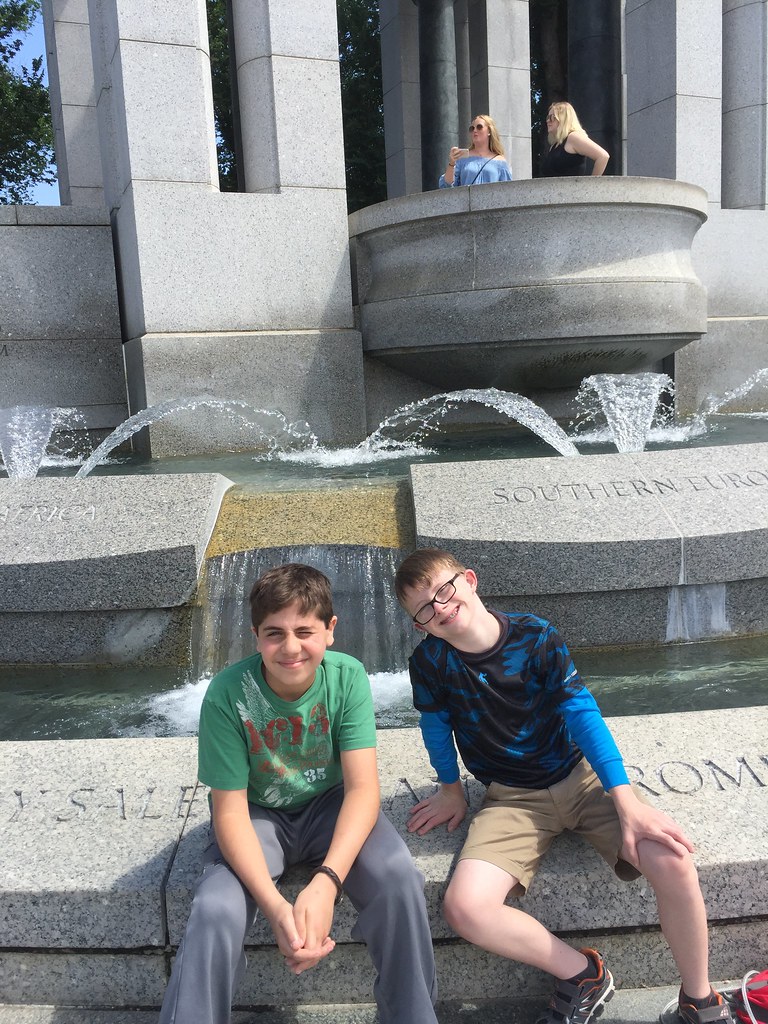 Joey Amaradio Class Wenonah Washington DC Trip > > Curtis Kapus