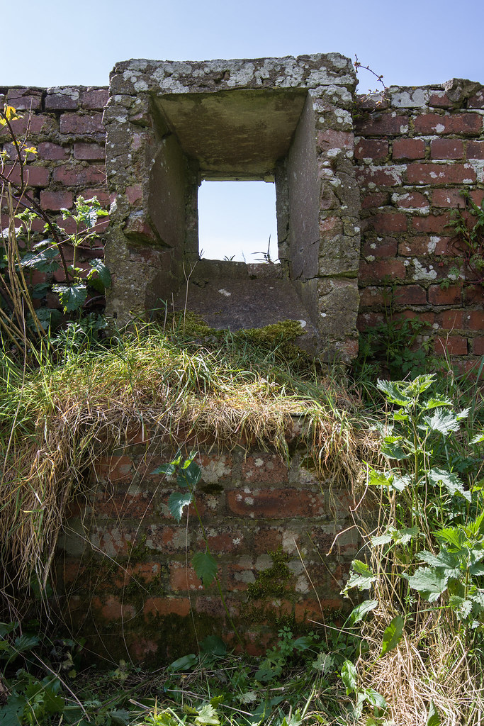 RAF Anglesey Loopholed Wall (3) MikeofDorset Flickr