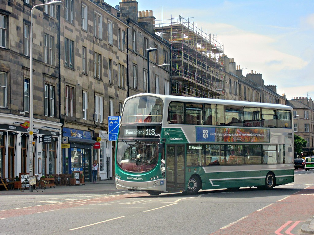 20948 turns into Dalmeny Street, Leith East Coast Buses (L… Flickr