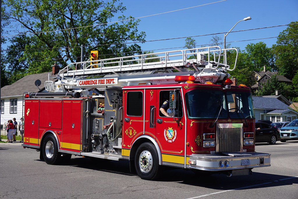 Cambridge Fire Department Aerial 44 (Ex Aerial 4) (1320/25… Flickr