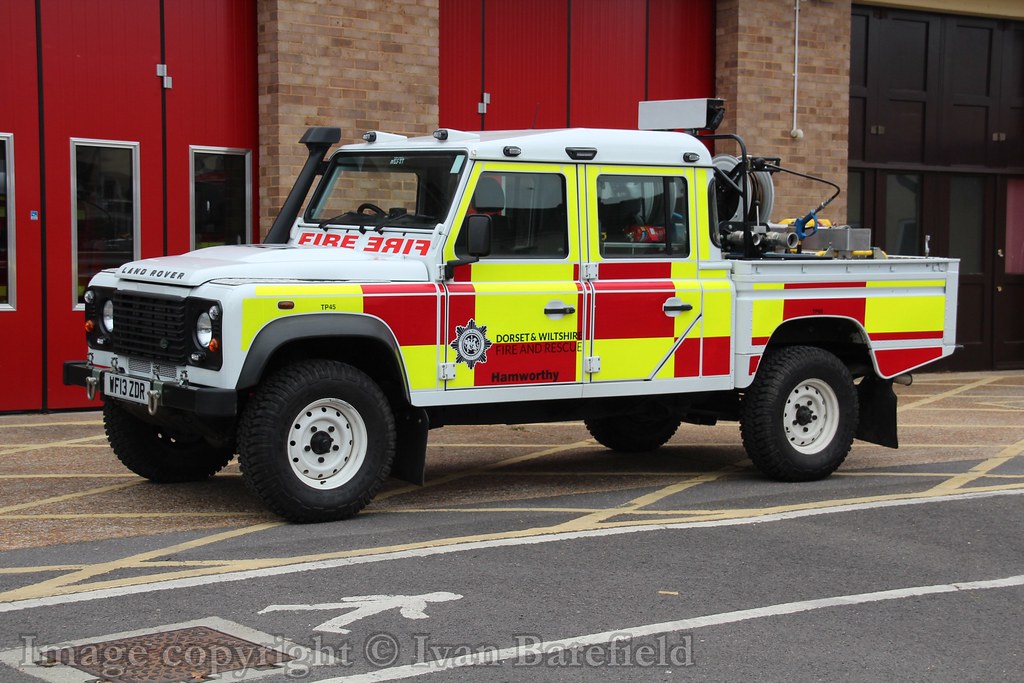 Dorset & Wiltshire Fire & Rescue Landrover Defender L4T. S… Flickr