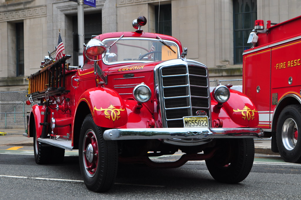 Colonia Fire Department Engine 126 1942 Mack Triborough Flickr