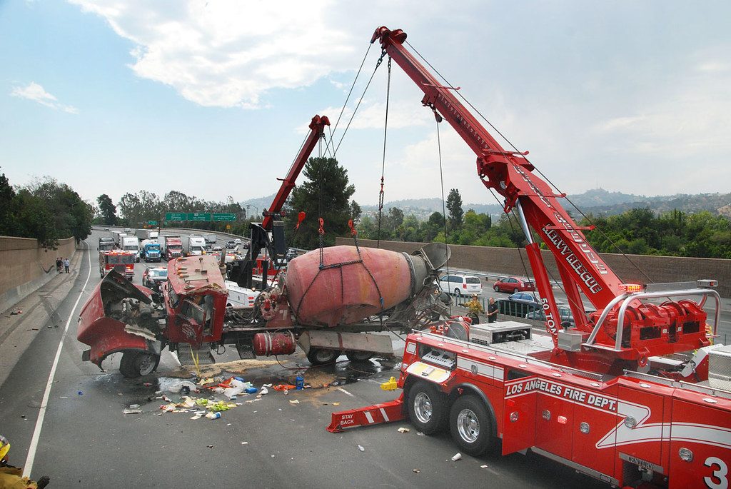 Cement Truck Overturns on Busy L.A. Freeway STUDIO CITY … Flickr