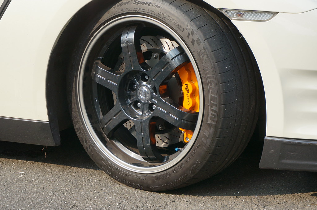 Nissan GTR (R35) Brake system upgrades. Flickr