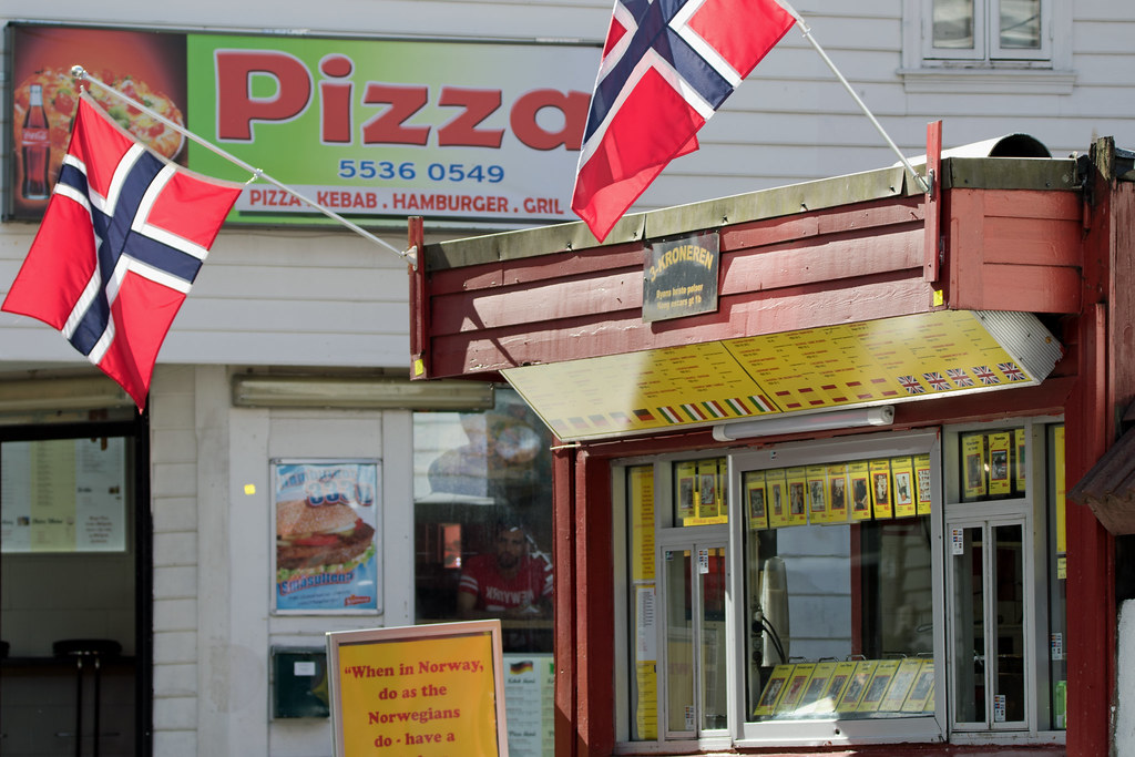 Famous Bergen, Norway, hot dog stand (Reindeer hot dogs! Flickr