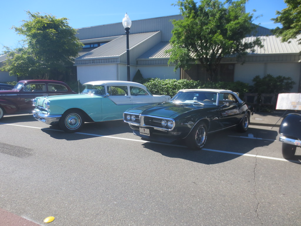 Historic Car Show, Shelton, WA 2017 1955 Pontiac and 1967 … Flickr