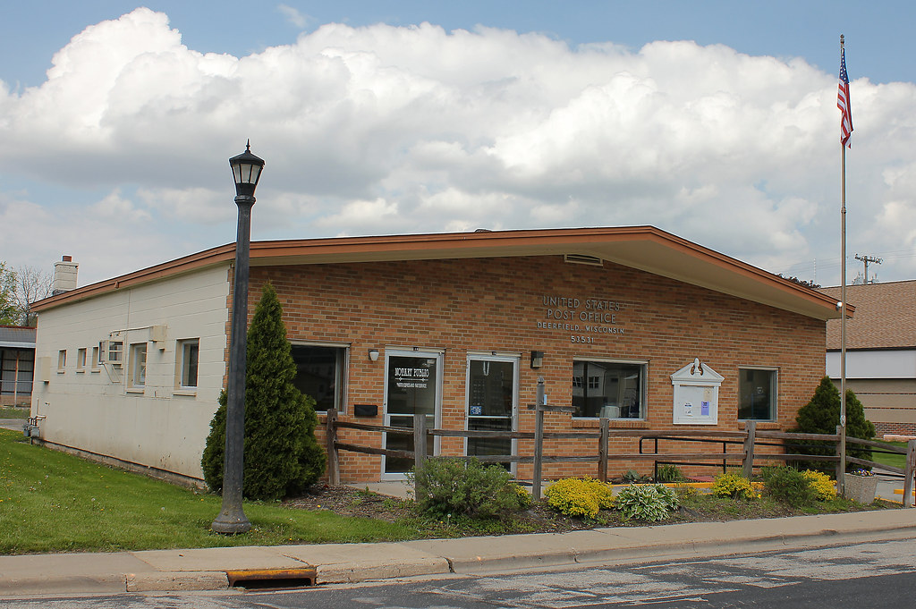 Post Office Deerfield, WI Tom McLaughlin Flickr