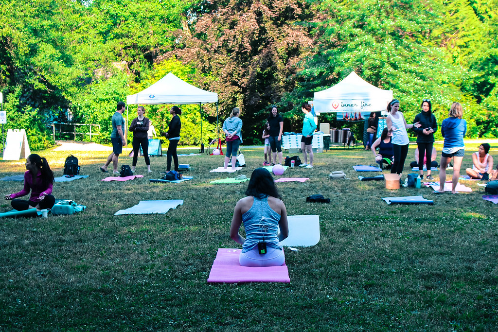 Big Yoga for Big Sisters North Vancouver 2017 July 8, 2017… Flickr