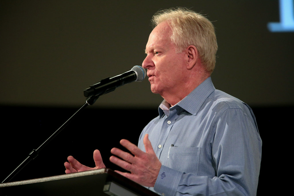 Fife Symington Former Governor Fife Symington speaking at … Flickr