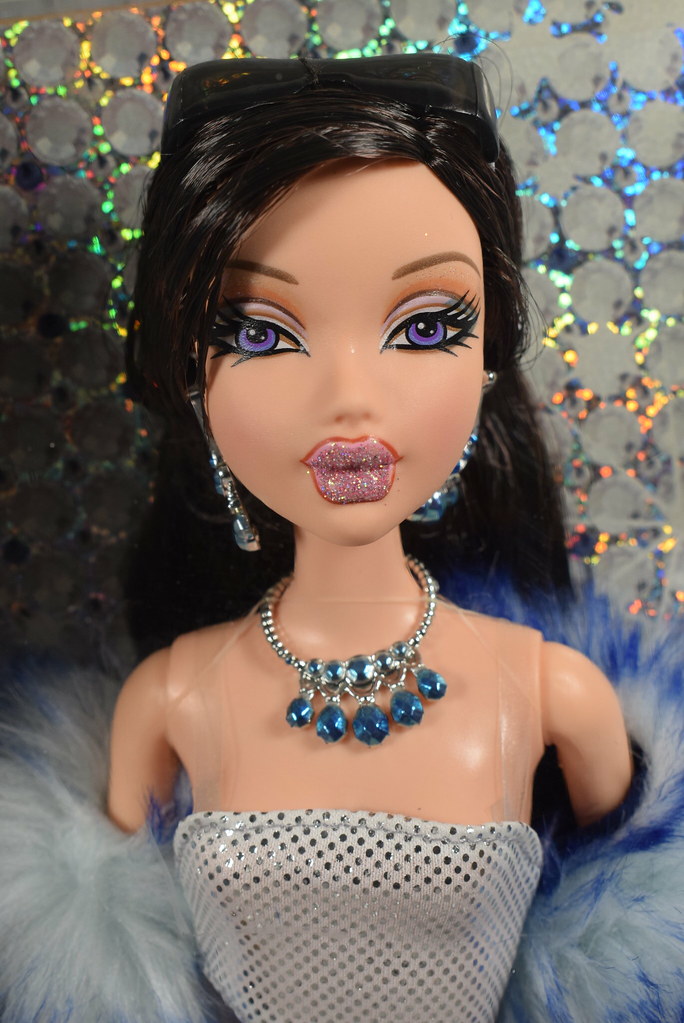 2005 Barbie My Scene Super Bling Nolee J1041 (1) Royalty.Girl Flickr