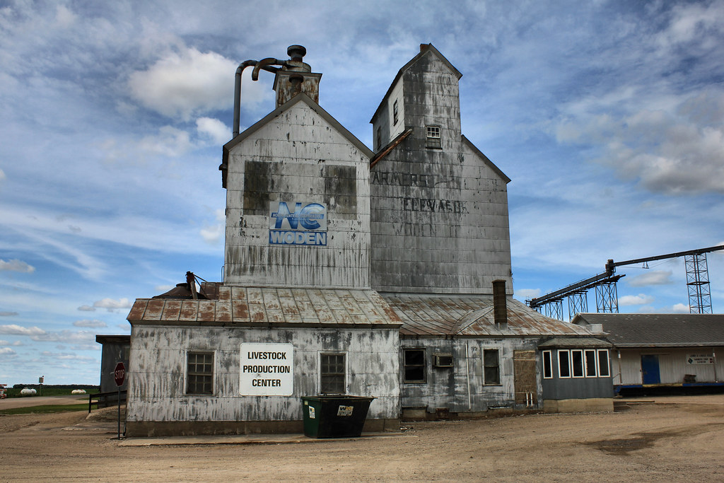 Farmers CoOp Elevator Woden, IA According to a local ne… Flickr