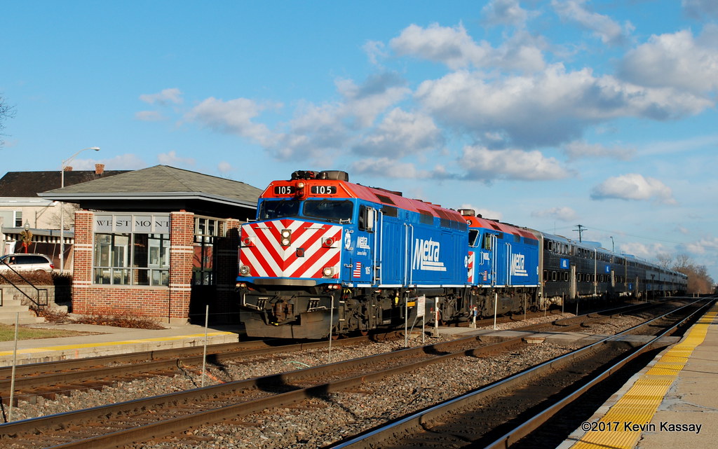 Metra 105 Westmont IL Metra 105 leads a westbound extra tr… Flickr