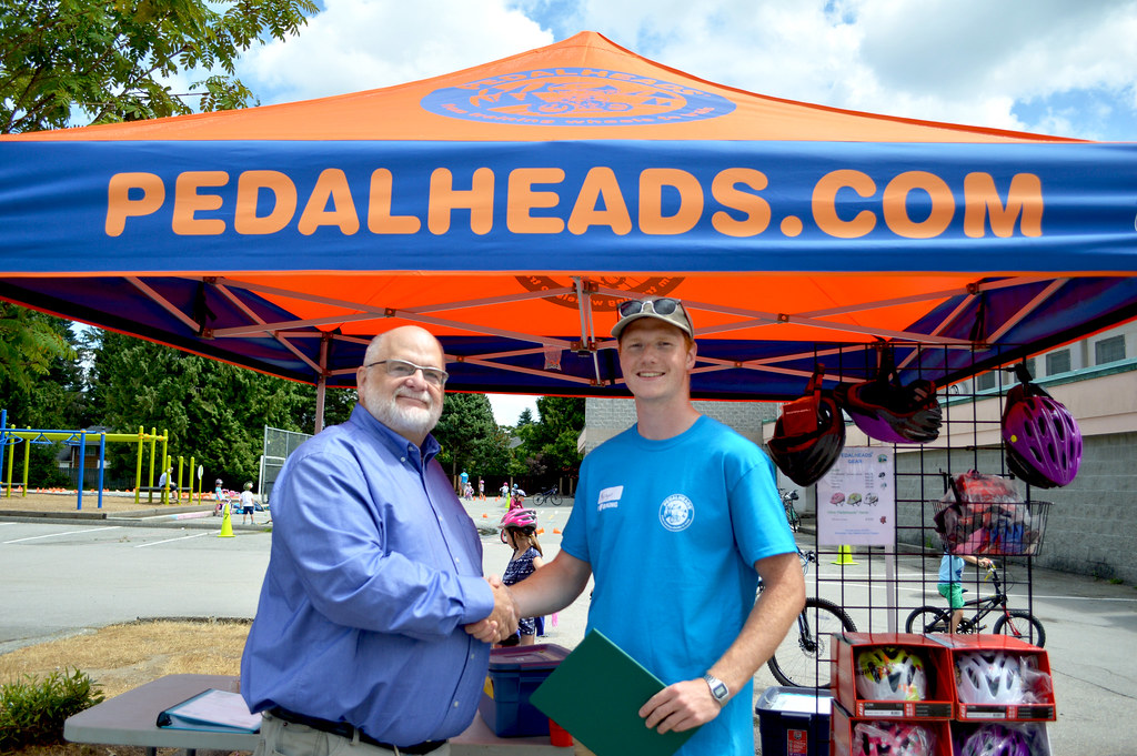 Pedalheads’ Canada Summer Jobs Students Visiting with one … Flickr