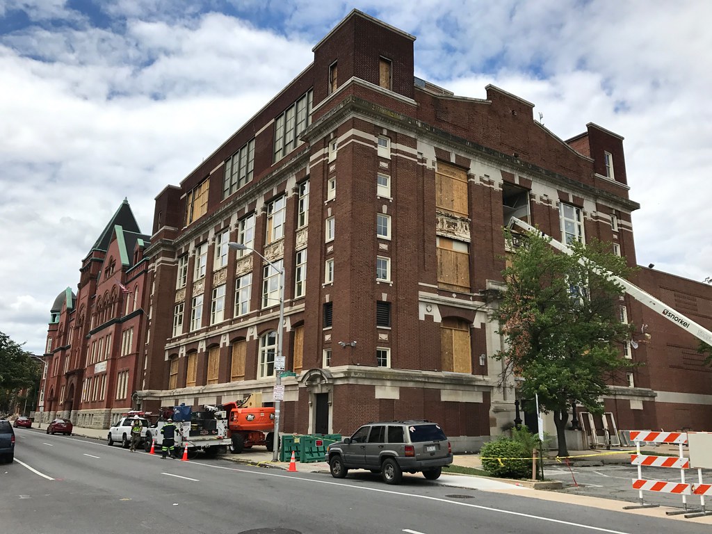 Construction at Booker T. Washington Middle School, 1301 M… Flickr