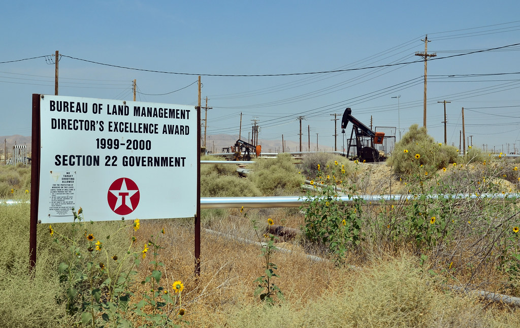 California Oil and Gas BLM California manages nearly 600 p… Flickr