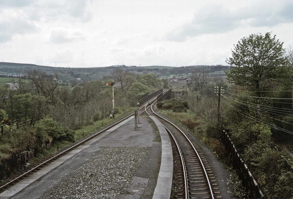 Ushaw Moor station looking west Ushaw Moor station and tim… Flickr