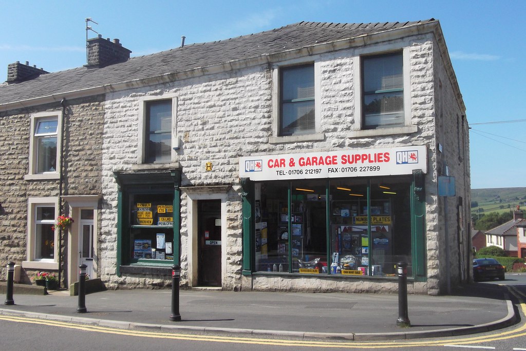 Car & Garage, Manchester Fields Road, Road Ends, Hasling… Flickr