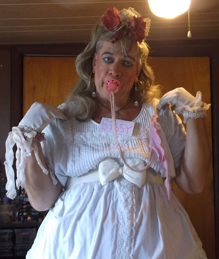 babypansy Ljuly 2b sissybaby pansy BEGS everyone to PLEASE… Flickr