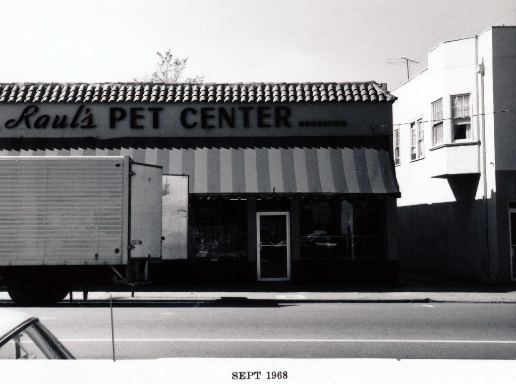 Menlo Park 1968 Santa Cruz Avenue, east of El Camino Real… Flickr