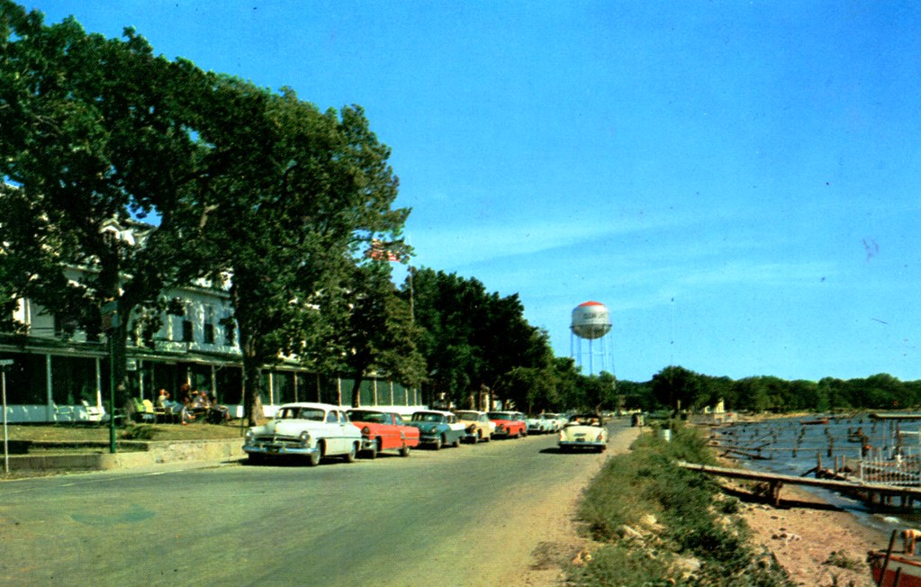 Clear Lake, Iowa, Lake Shore Hotel a photo on Flickriver