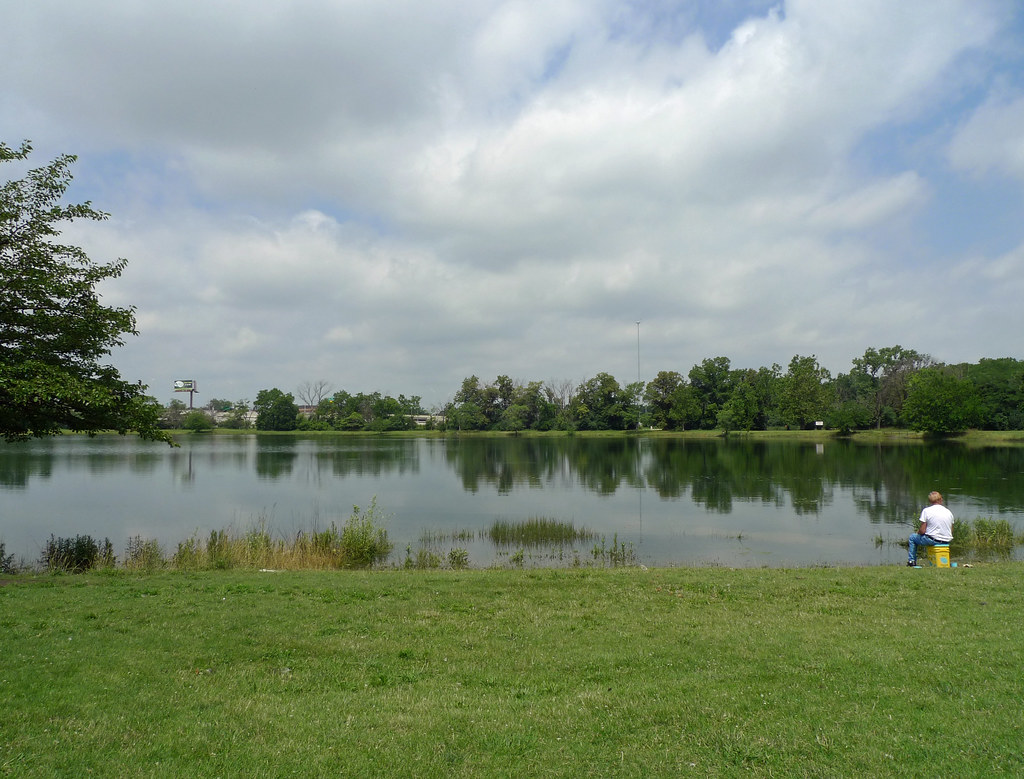 "no swimming" (Axehead Lake) Park Ridge, IL A woman of Eas… Flickr
