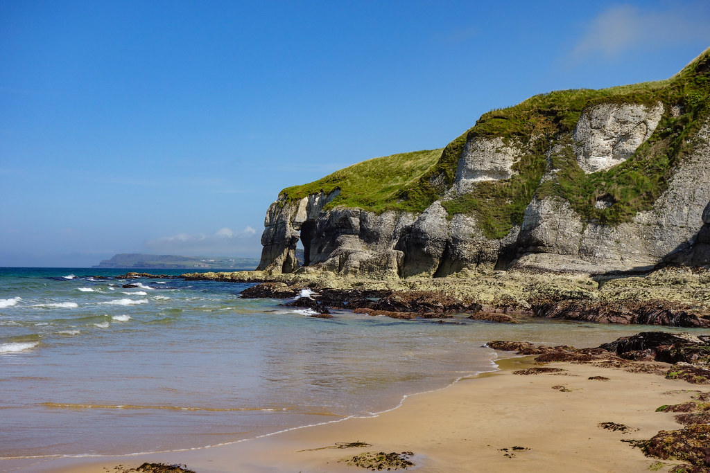 White Rocks The White Rocks cliffs at the end of East Stra… Flickr