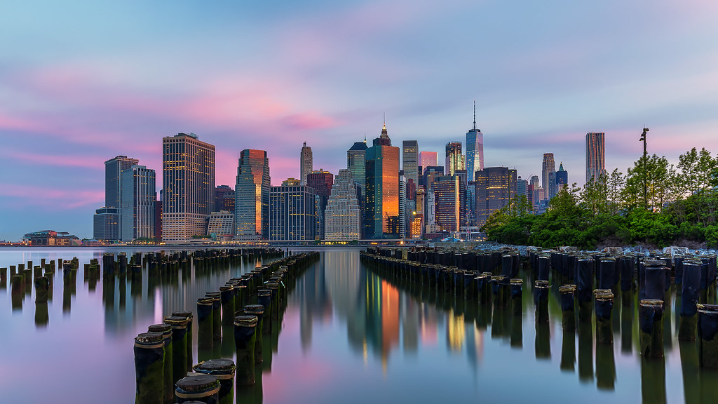 Brooklyn Bridge Park at sunrise Lukas Schlagenhauf Flickr