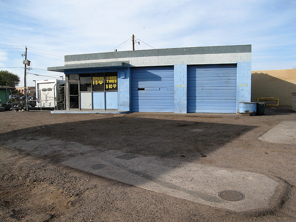 tire shop glendale, arizona 2005 Outer Suburban Head Flickr