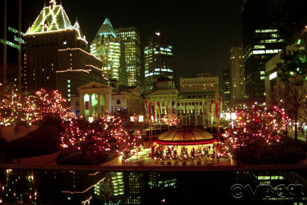 Robson Square Lightshow Christmas lights at Robson Square Flickr