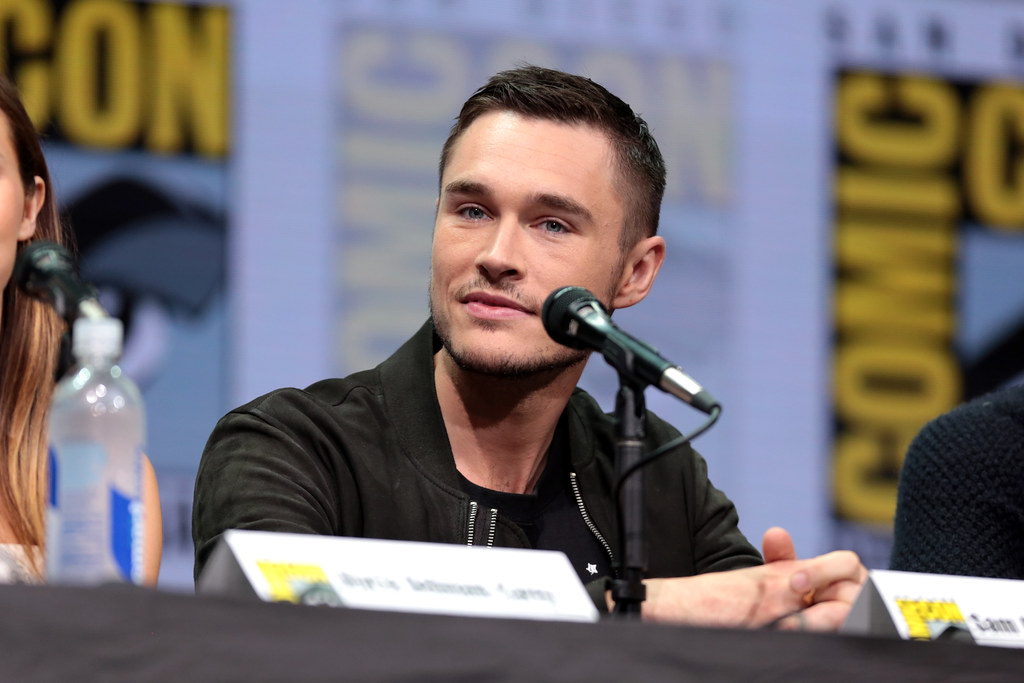Sam Underwood Sam Underwood speaking at the 2017 San Diego… Flickr
