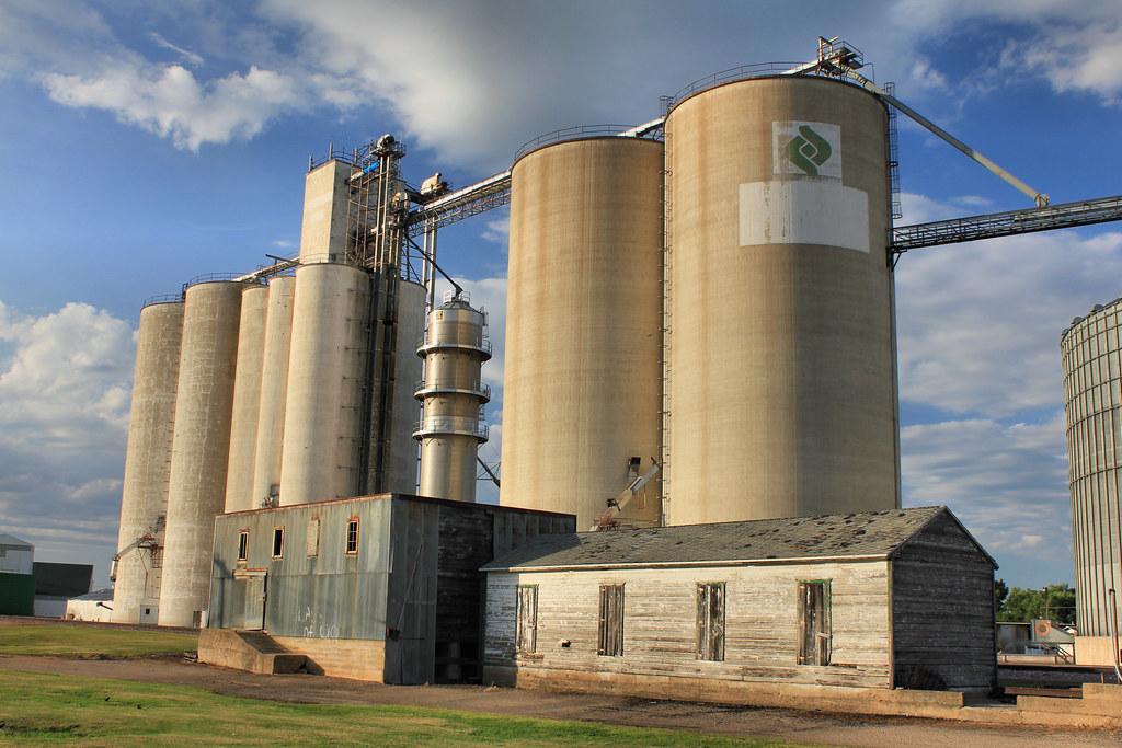 Pro Cooperative Elevator Graettinger, IA Tom McLaughlin Flickr
