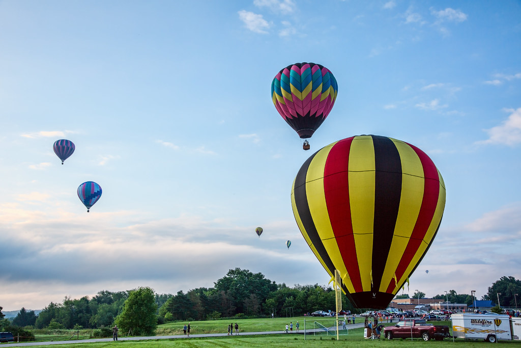 _5D33593 2017 W. PA Balloon Quest, New Castle, PA. dendrimermeister