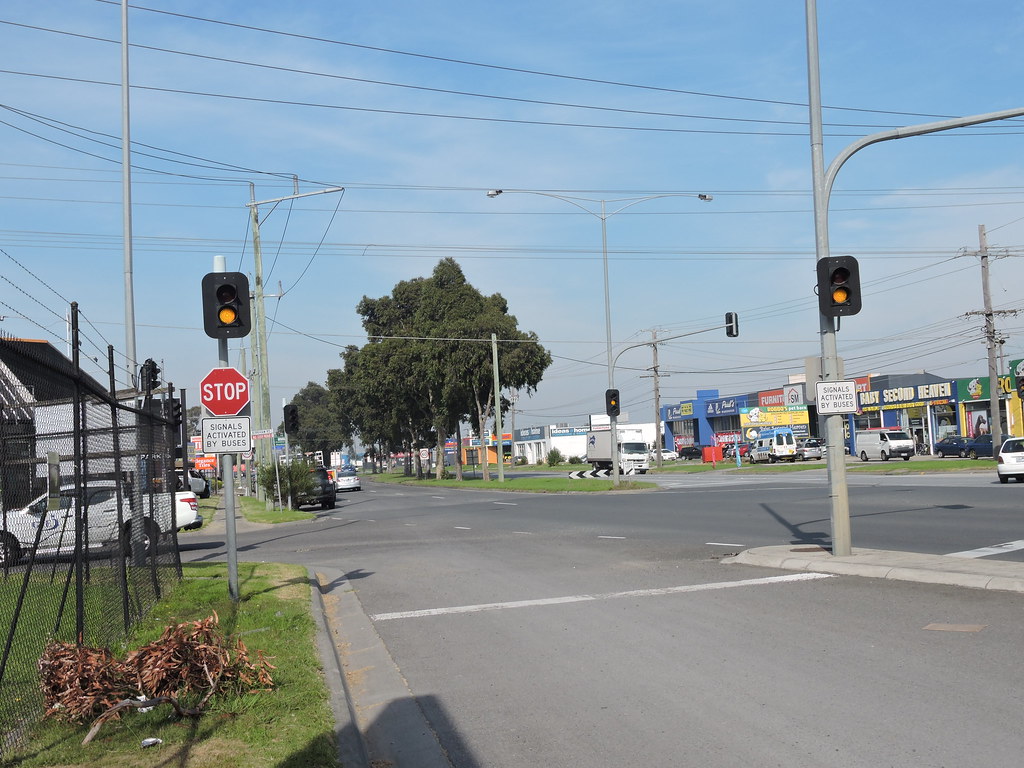 Traffic Signals DandenongFrankston Road and Kirkham Roa… Flickr