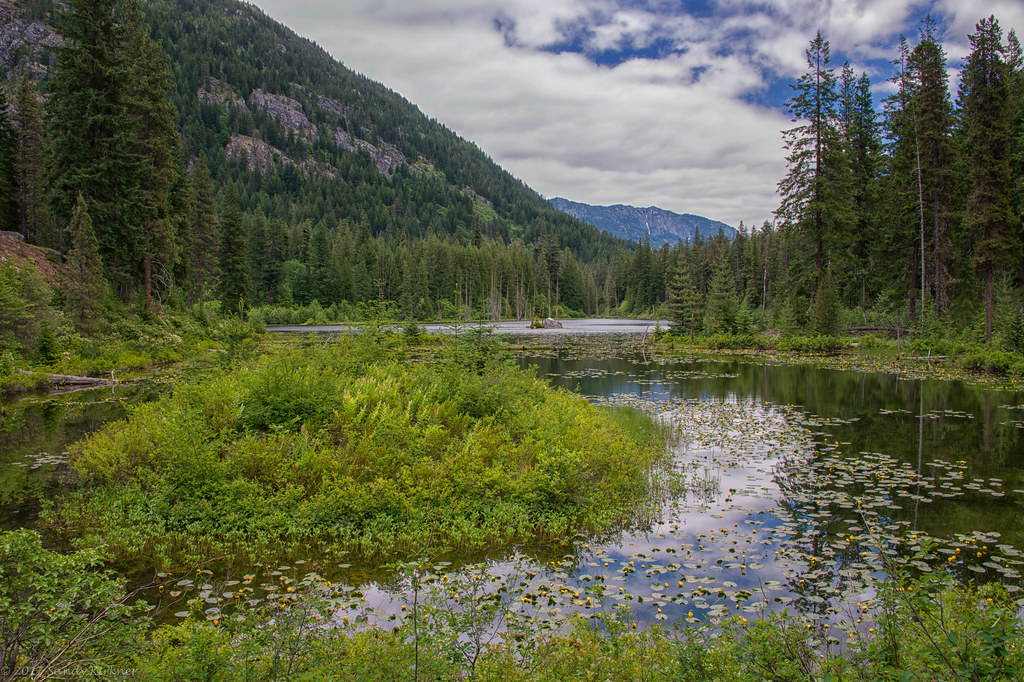 Howard Lake This is beautiful Howard Lake in North Cascade… Flickr