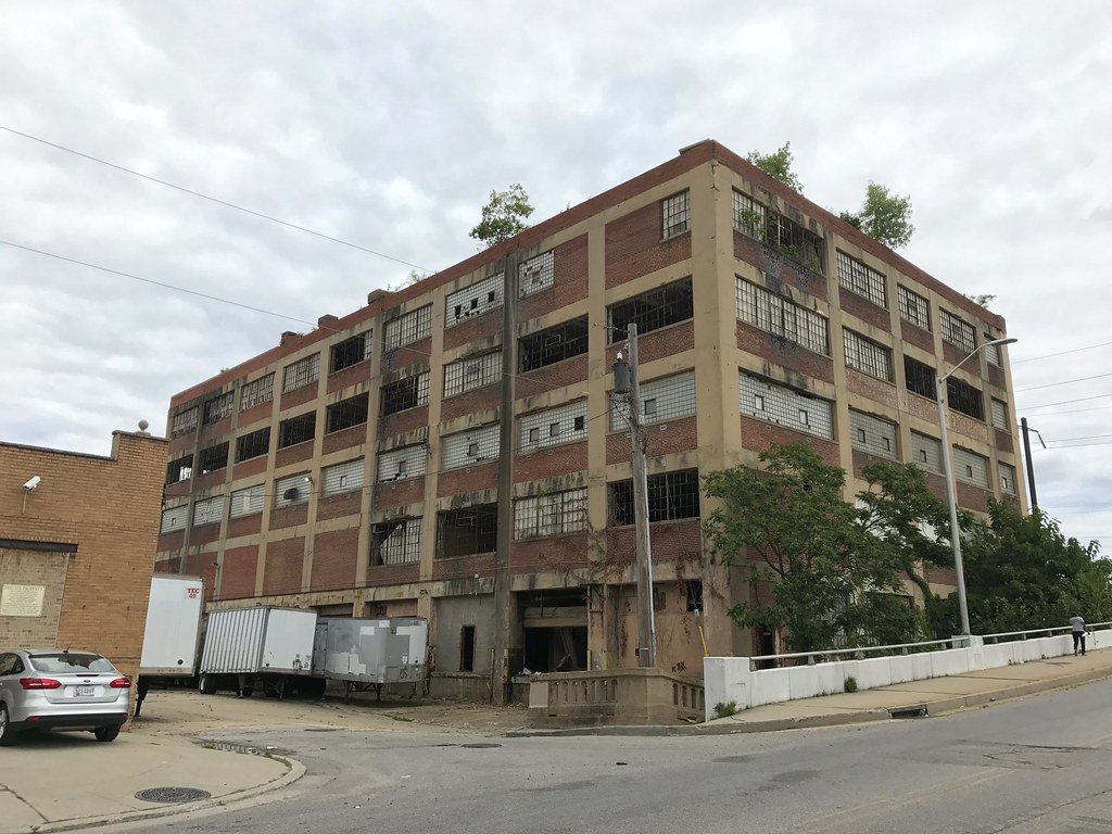 ACME Supermarkets industrial building, 2120 W. Lafayette A… Flickr