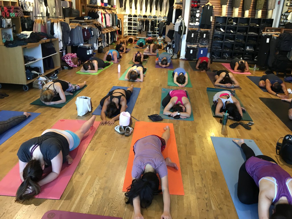 lululemon mall of america yoga classes needed
