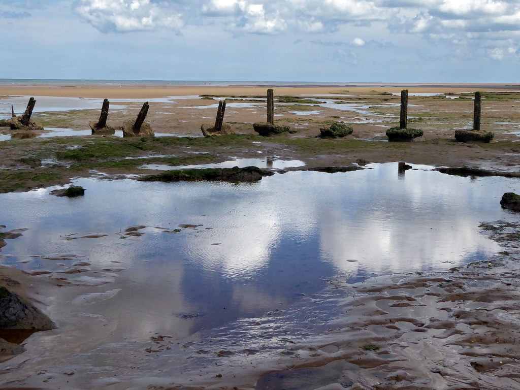 Holme, Norfolk, UK The beach at Holme with reflections of … Flickr