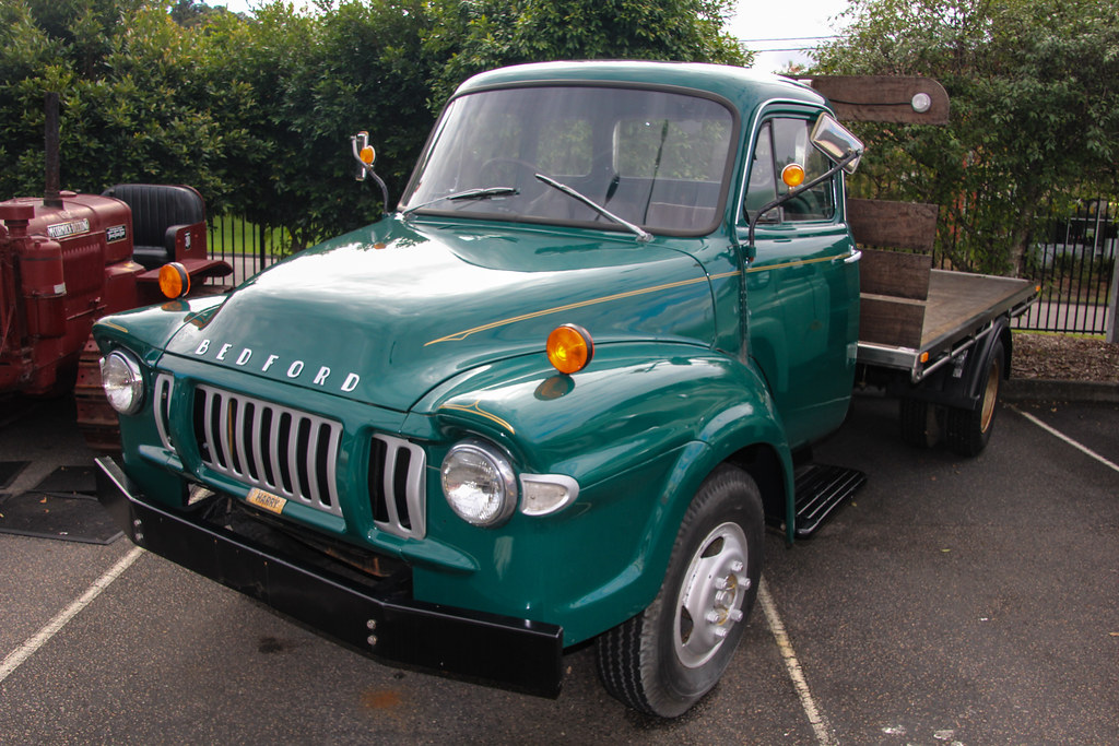 1964 Bedford TJ J4 5 ton table top truck 1964 Bedford TJ J… Flickr