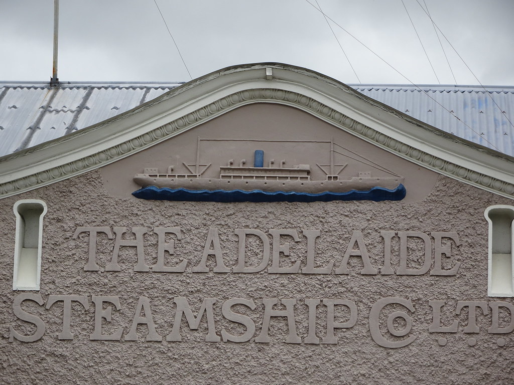 Cairns. Adelaide Steamship Company building erected 1910. … Flickr