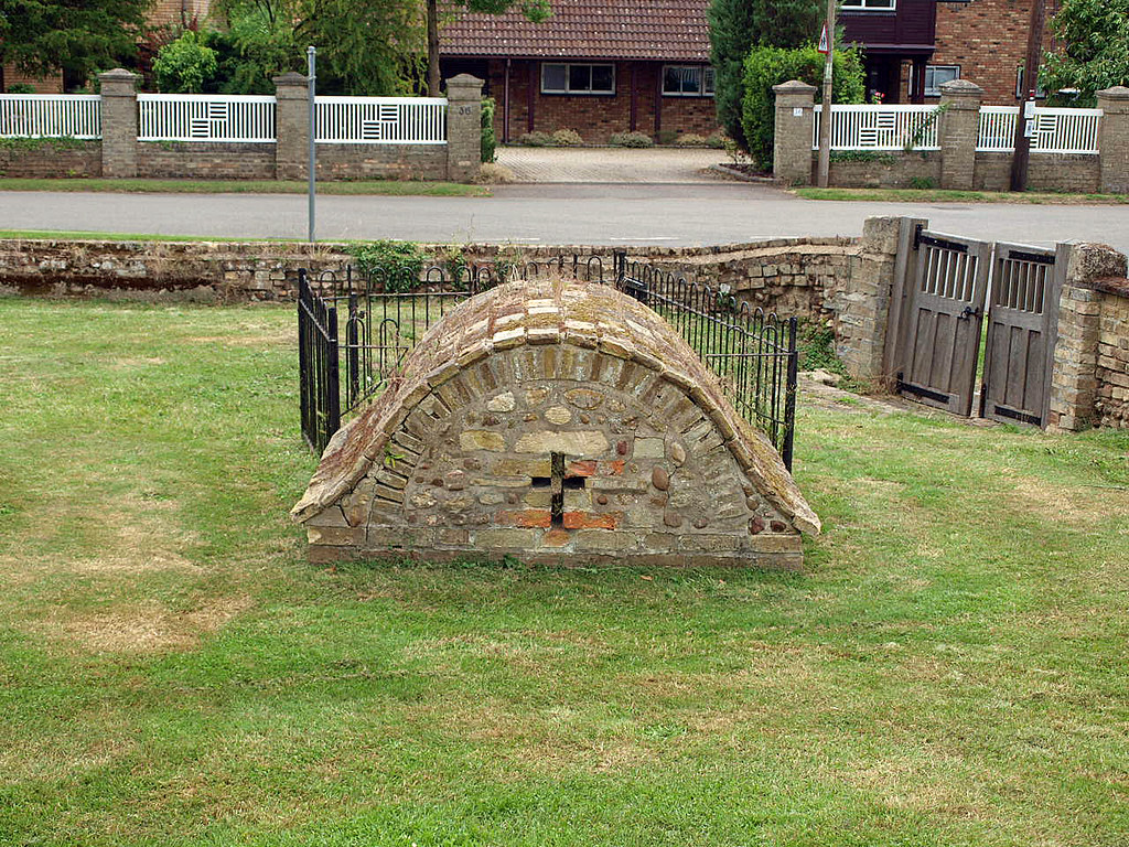 St Michael's well (3) St Michael, Longstanton, Cambridgesh… Flickr