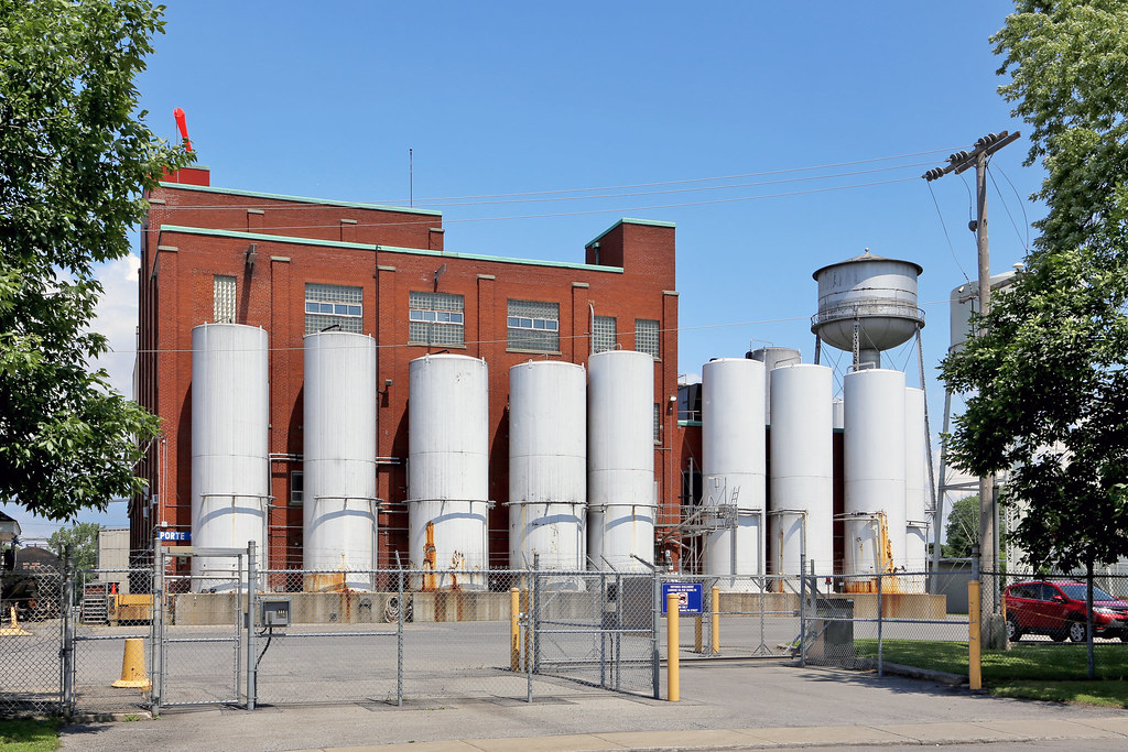 Fleischman, 31, rue Airlie (LaSalle) Photo Denis Trembla… Flickr