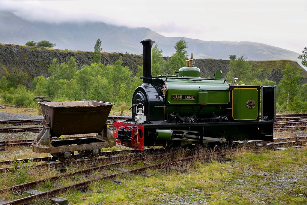 Hunslet Quarry Class 'Jack Lane' stands at the headshunt i… Flickr