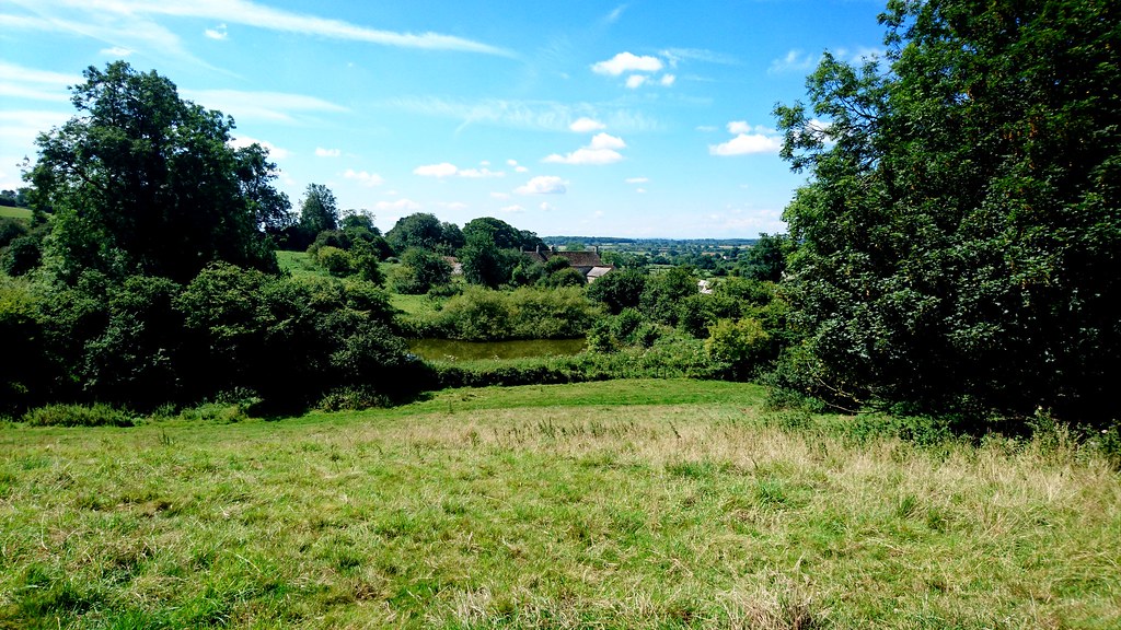 Hawkesbury Near Hawkesbury village. Download My free walki… Flickr