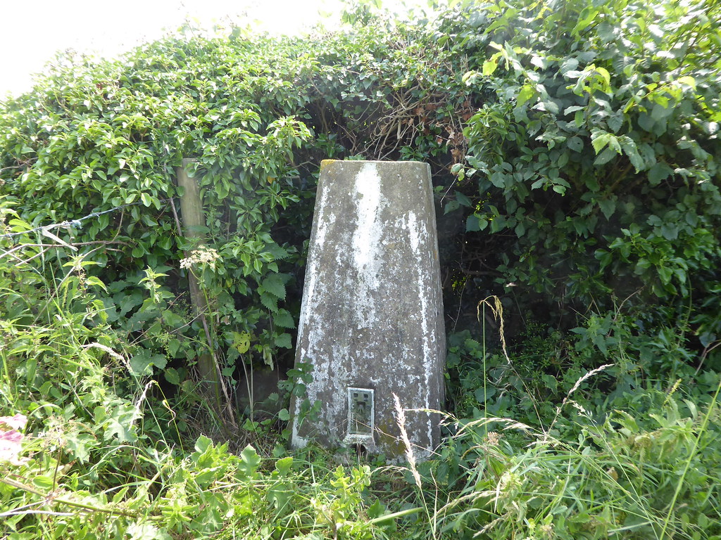 17427 Normanton Hill Grid reference SK 96023 46664 Type … Flickr