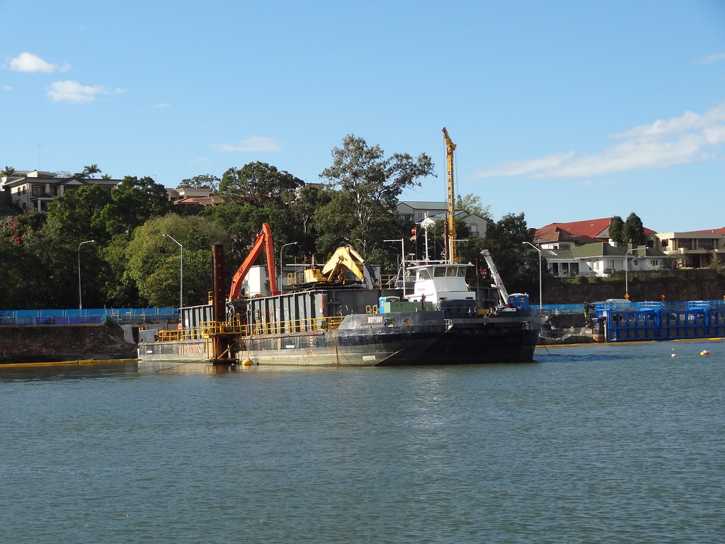 The Kingsford Smith Drive upgrade is progressing well Ju… Flickr