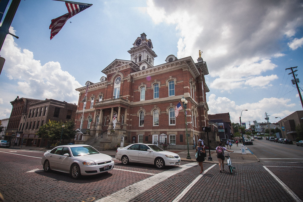 Athens Country Courthouse Summertime in Athens, Ohio, July… Flickr