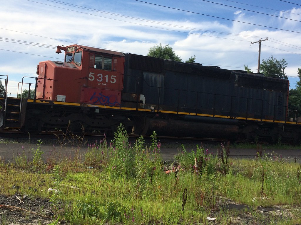 IMG_5468 old trains in Warminster Kreativ Snail Flickr